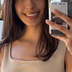 Meet your Posher, Melissa